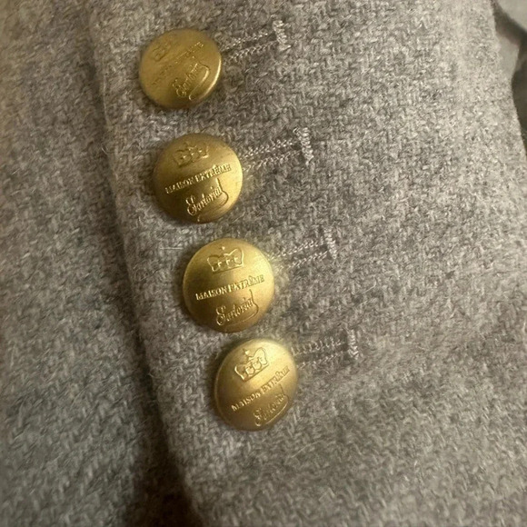 The Extreme Collection Blazer – Gray Gold Buttons Spain, Size 44 (US 4/Small) - Picture 4 of 13